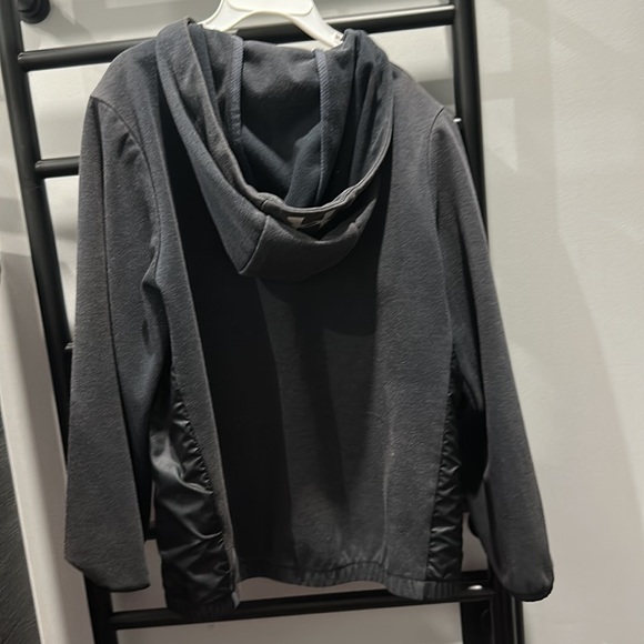 Spring jacket - Picture 2 of 2